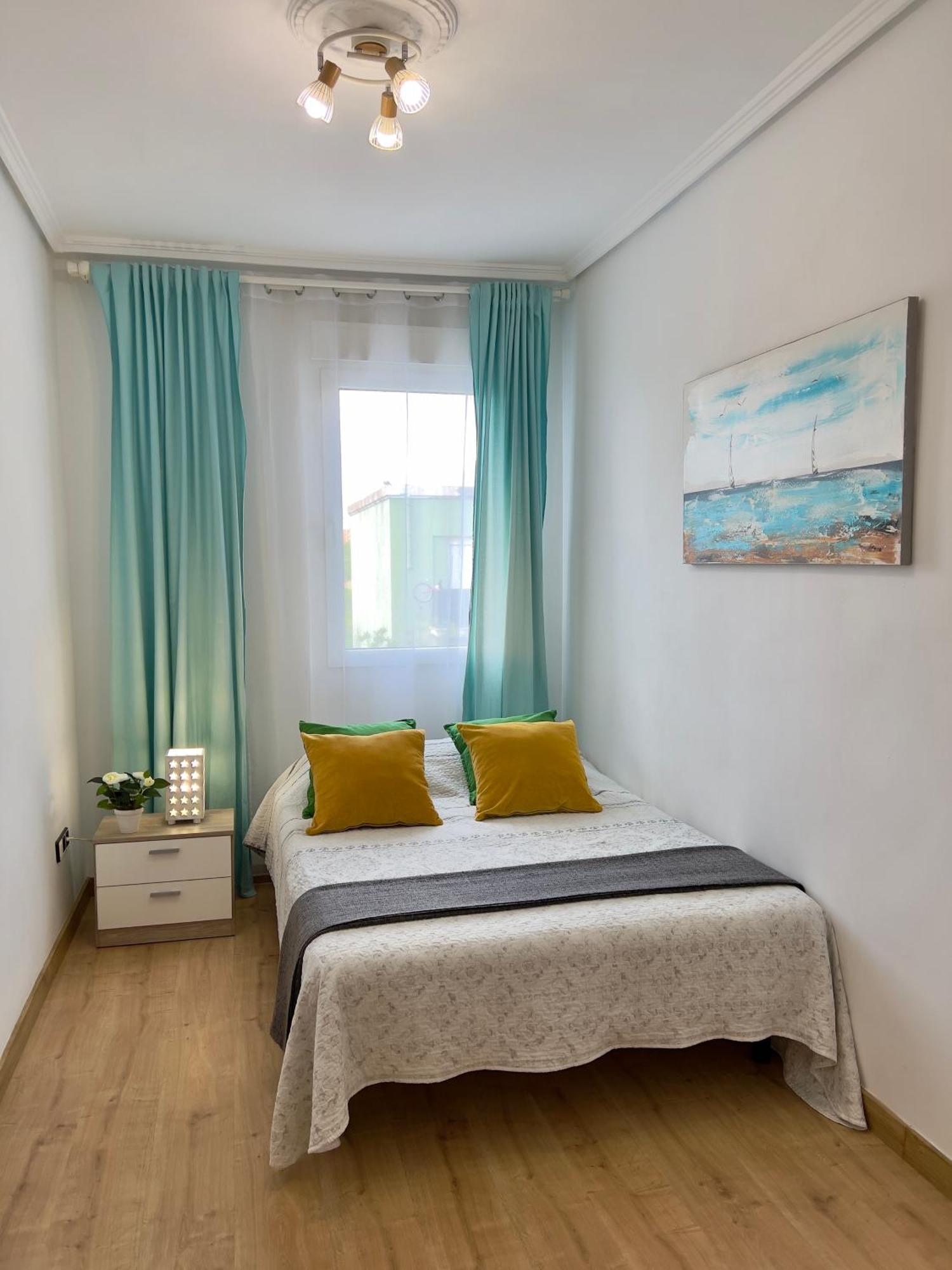 Cozy Apartment In Valencia! Wi-Fi ! ภายนอก รูปภาพ