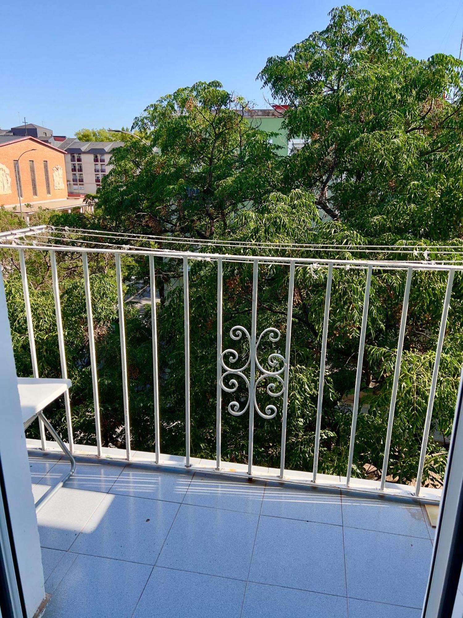 Cozy Apartment In Valencia! Wi-Fi ! ภายนอก รูปภาพ