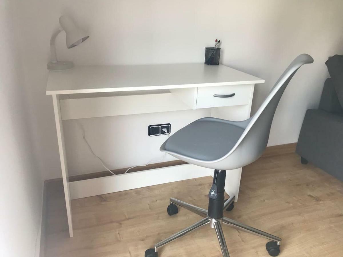 Cozy Apartment In Valencia! Wi-Fi ! ภายนอก รูปภาพ